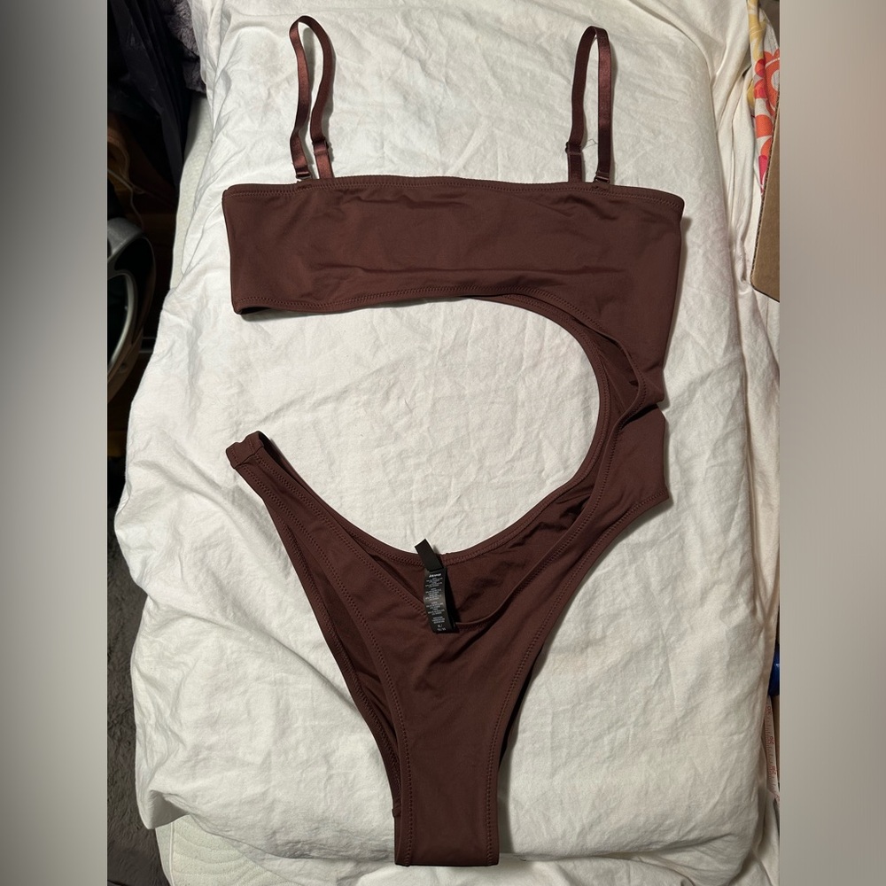 cocoa Skims monokini XL - Picture 5 of 6